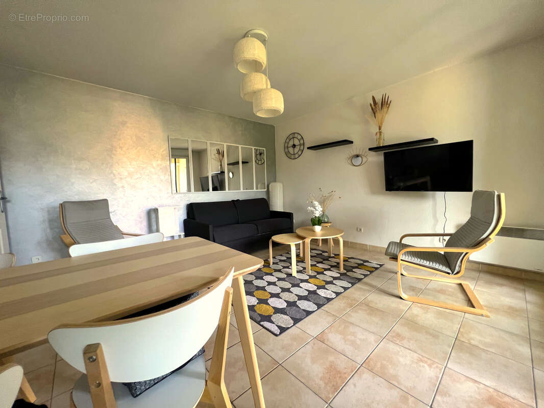 Appartement à SAINT-MAXIMIN-LA-SAINTE-BAUME