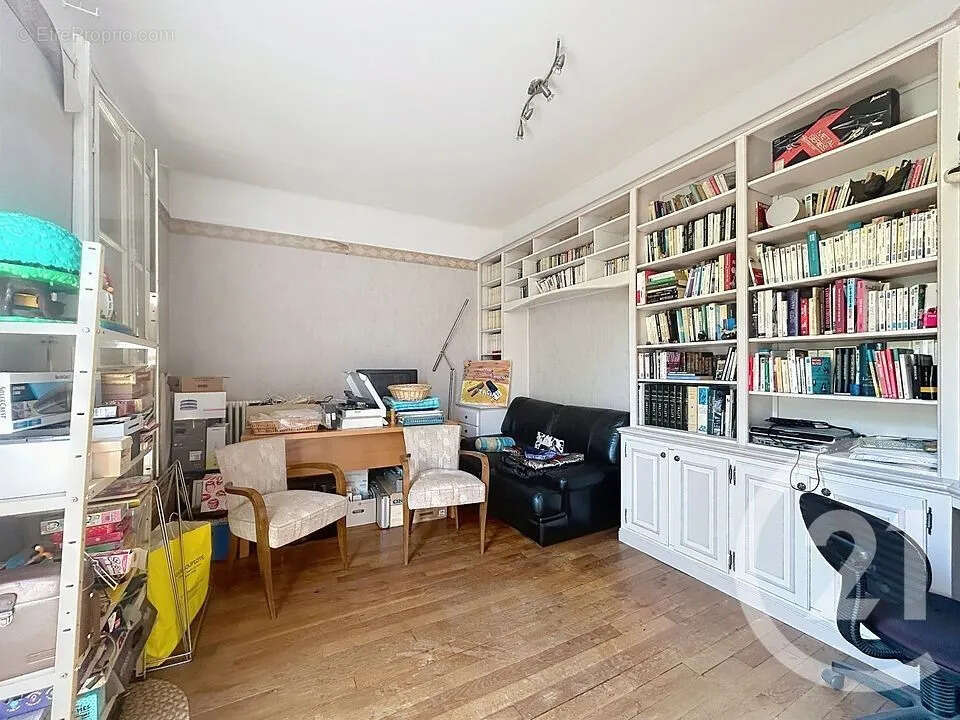 Maison 238 m² à Livry-Sur-Seine  - photo 17