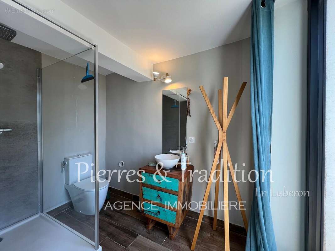 Maison à SAINT-SATURNIN-LES-APT