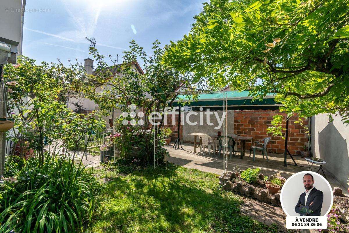 Maison 115 m² à Villeneuve-Le-Roi  - photo 16