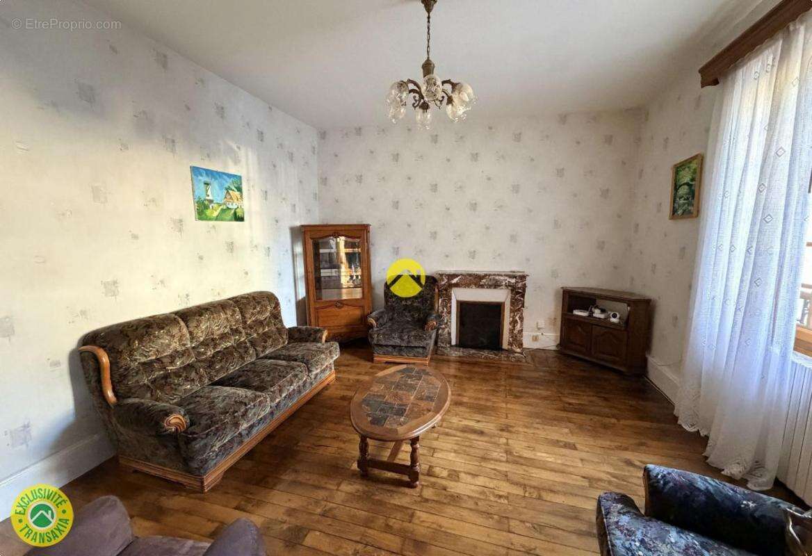 Maison à CHATEAUNEUF-SUR-CHER