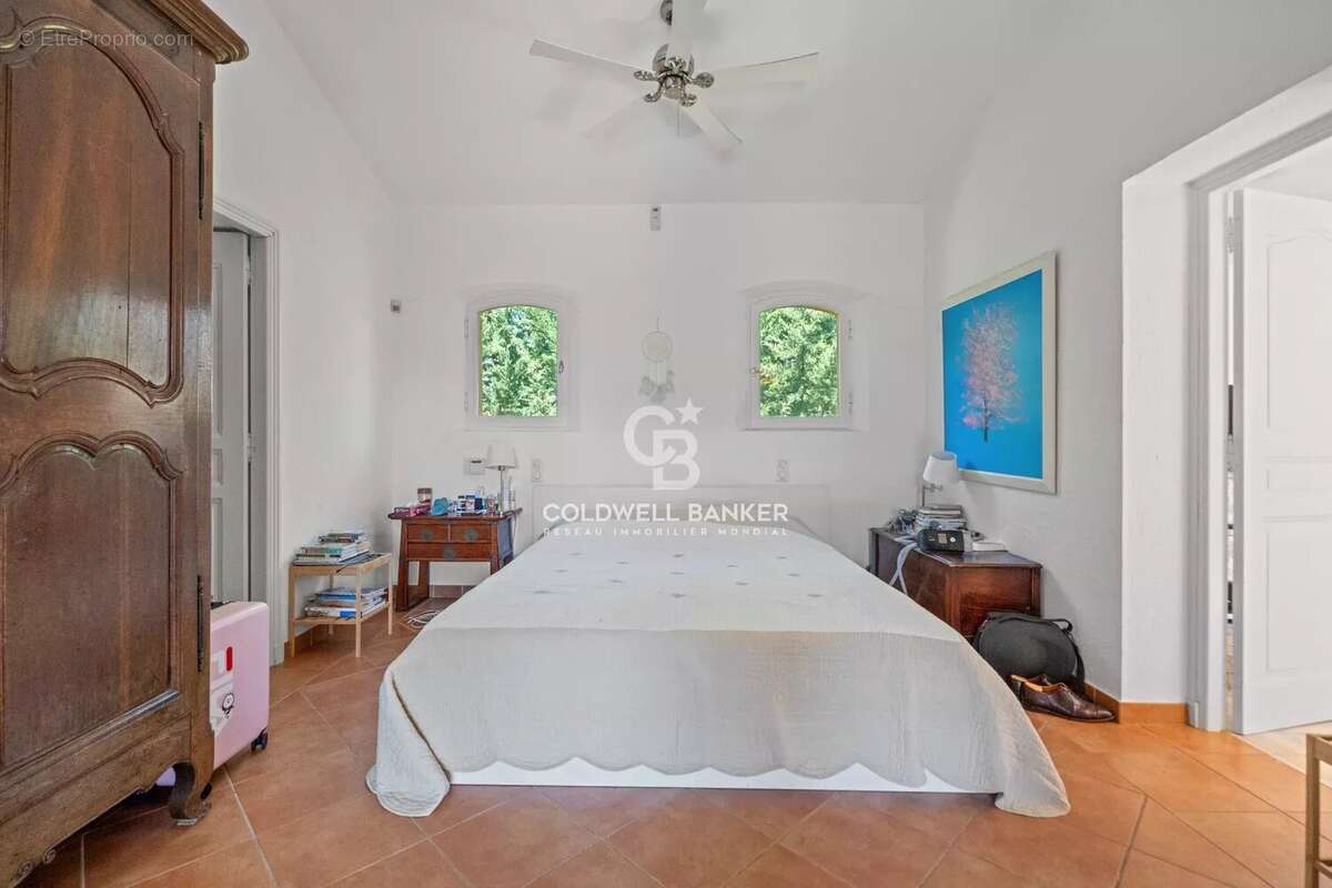 Maison à MOUGINS