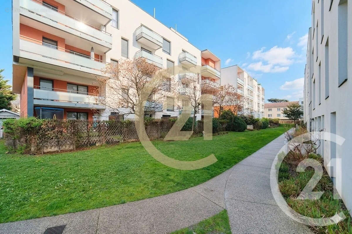 Appartement à LYON-8E