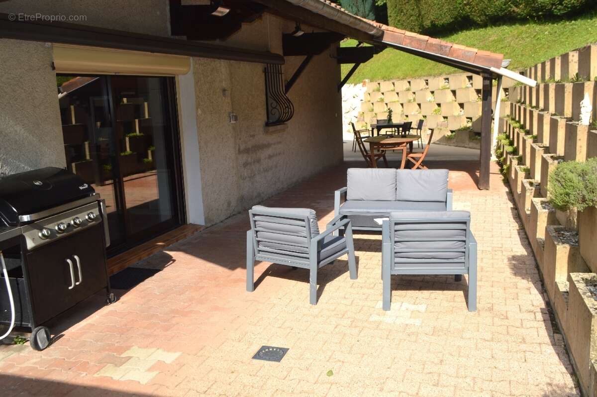 Maison à FROGES