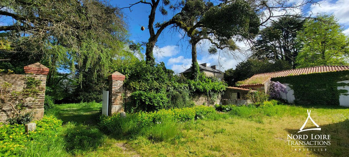Maison à SAINTE-LUCE-SUR-LOIRE