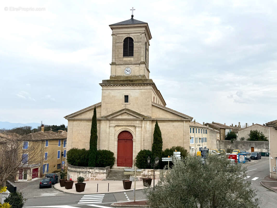 Appartement à SUZE-LA-ROUSSE