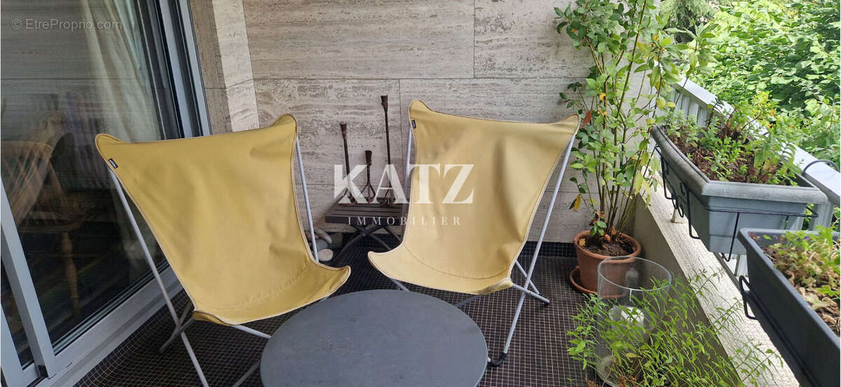 Appartement à GARCHES