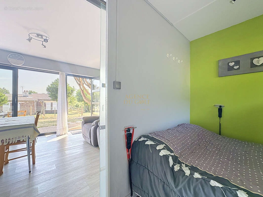 En exclusivite a stella superbe studio cabine plein sud avec cave et parking - photo 9
