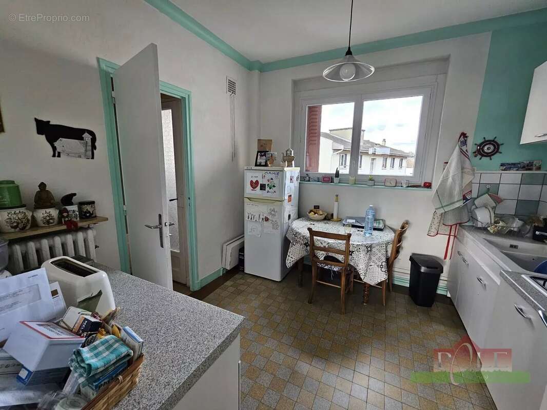 VIENNE, Pyramide, Appartement T2 de 58m² avec balcon et cave. - photo 7