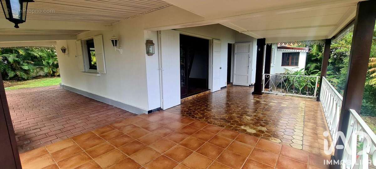 Photo 3 - Maison à SAINT-DENIS