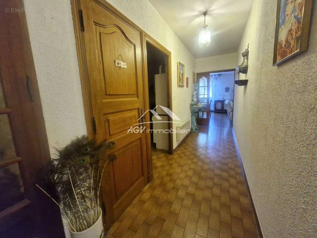 A Rousson, maison d'environ 161 m² avec piscine - photo 23