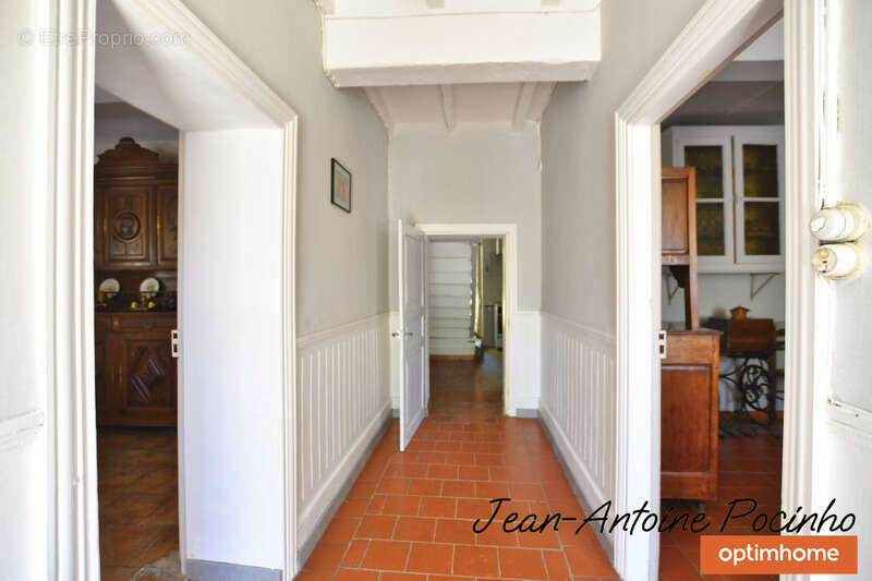 Maison à SAINTE-FOY-DE-PEYROLIERES