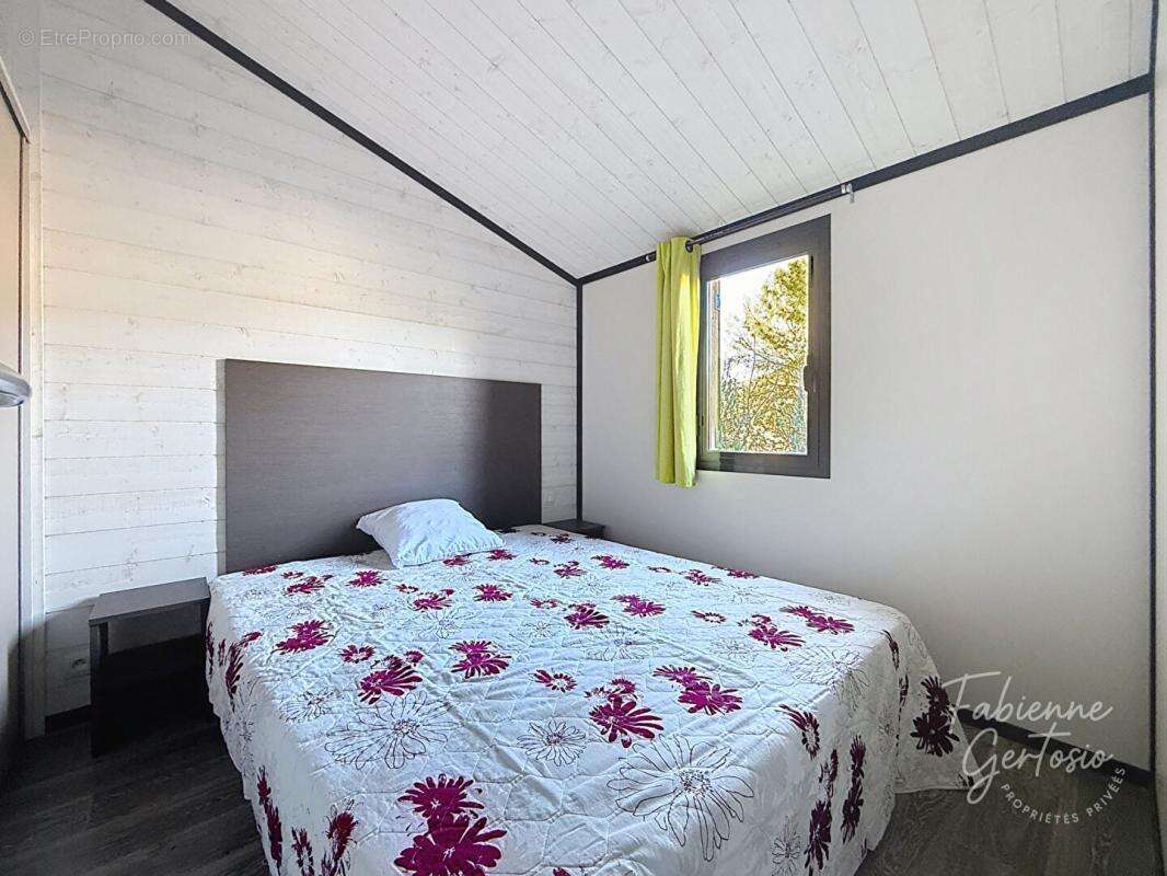 Maison à SOLLIES-TOUCAS