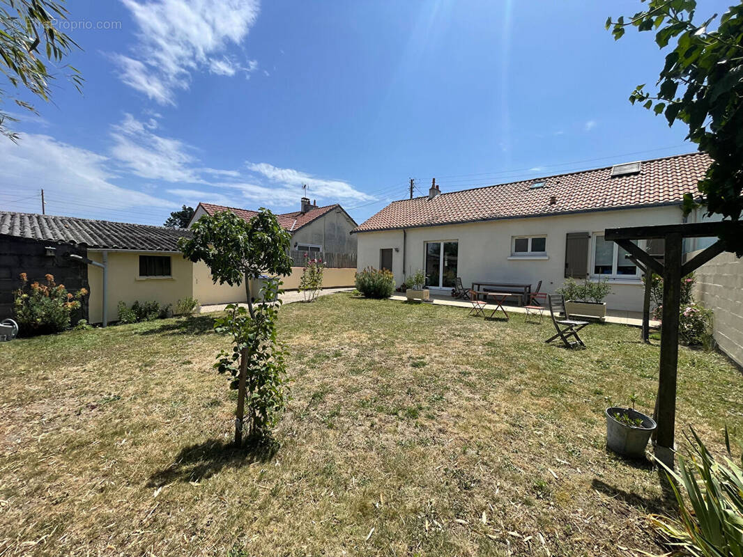 Maison à SAINT-SEBASTIEN-SUR-LOIRE