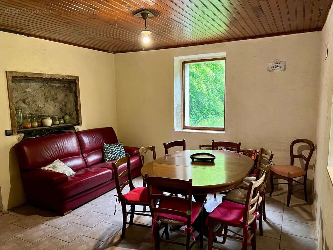 Maison à ALLEVES