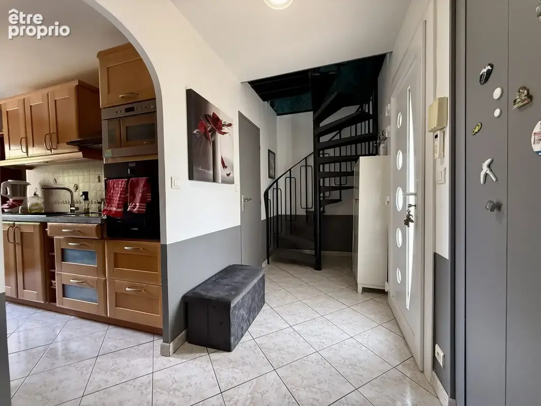 Maison 5 pièces 105 m² à vendre à Savigny-Le-Temple (77176) - photo 9