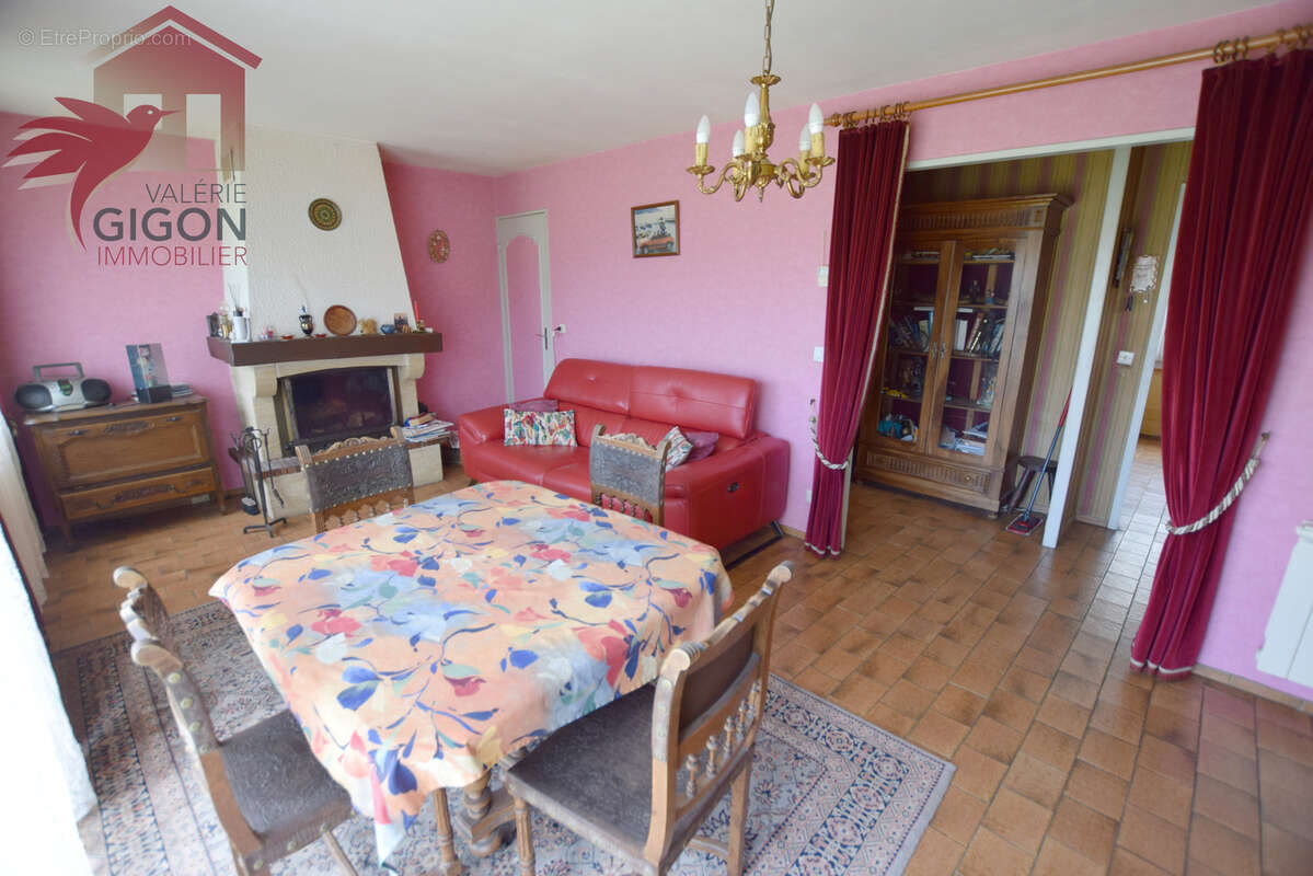 Maison à CHATENOIS-LES-FORGES