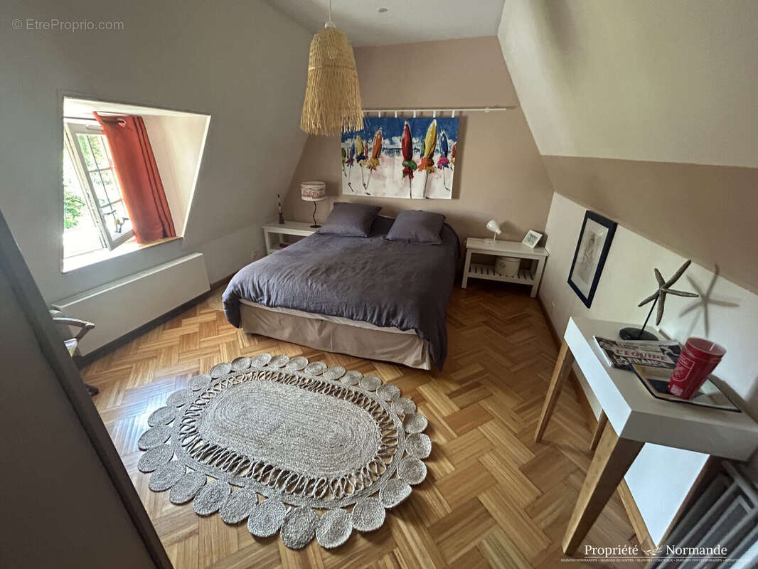 Maison à BOURG-ACHARD