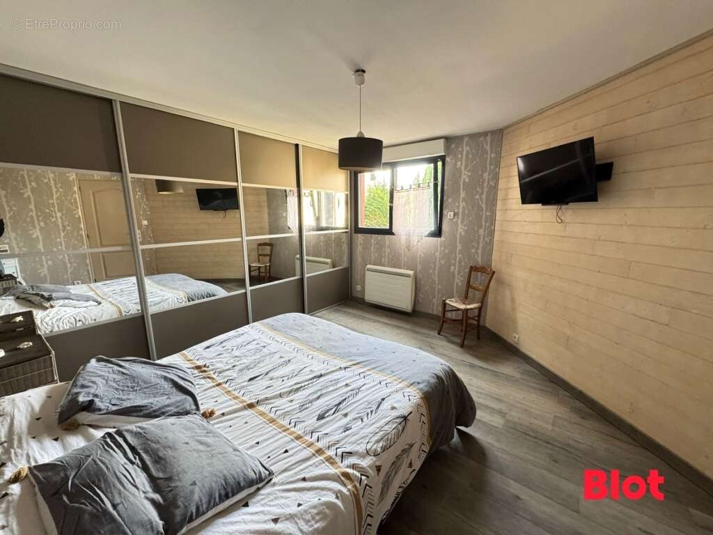 Maison à CORPS-NUDS