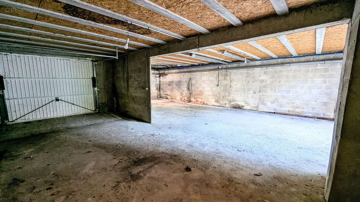Appartement Saint Denis 4 pièce(s) 58.85 m2 - photo 10