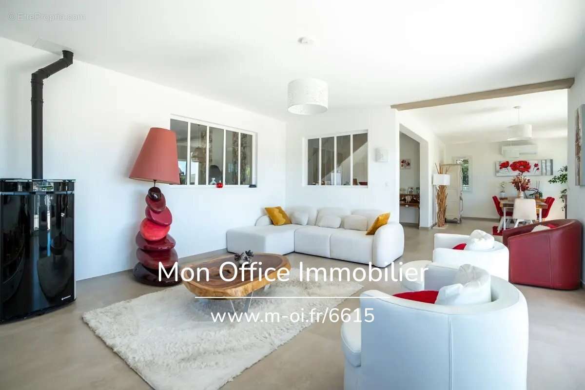 Maison à SAUSSET-LES-PINS