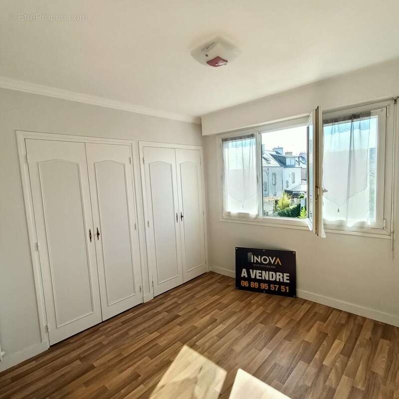 Appartement 64 m² à Lorient  - photo 4
