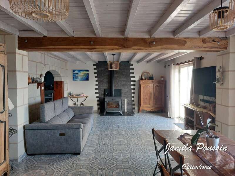 Maison à VILLEBERNIER