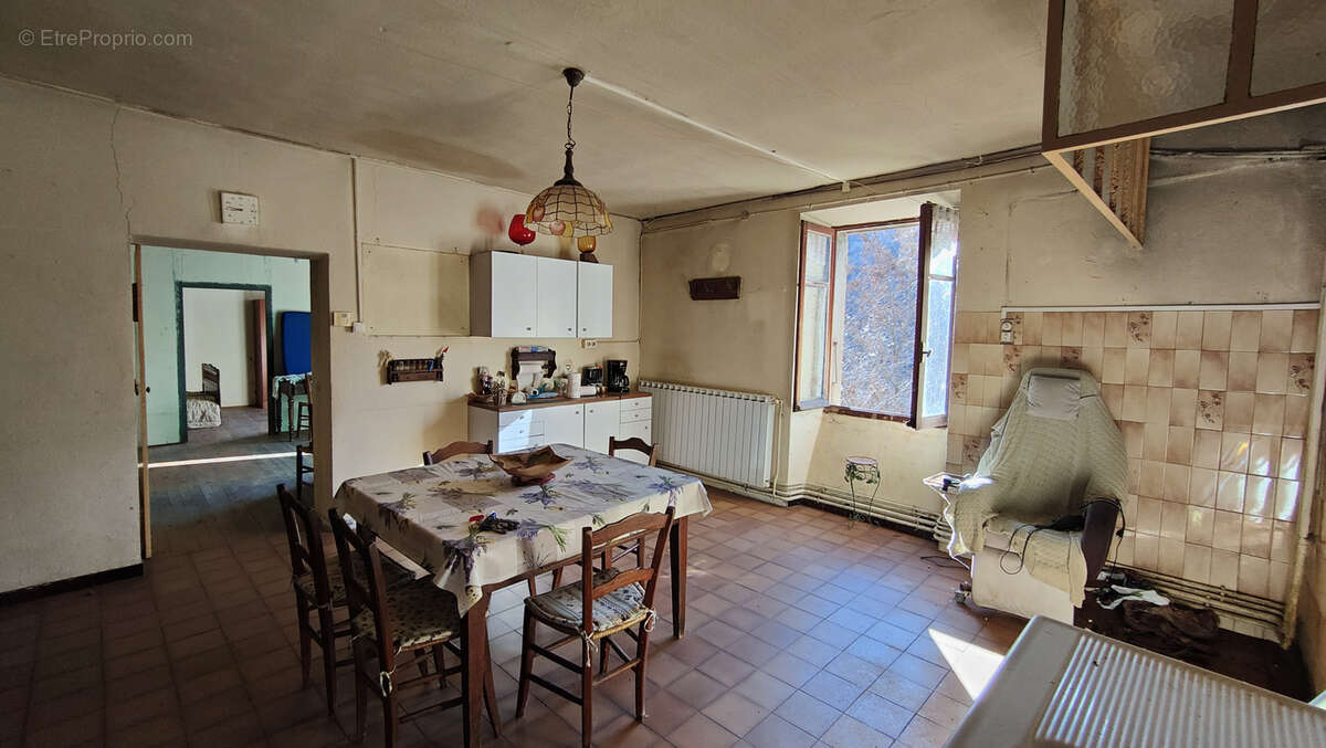 Maison à JUVINAS