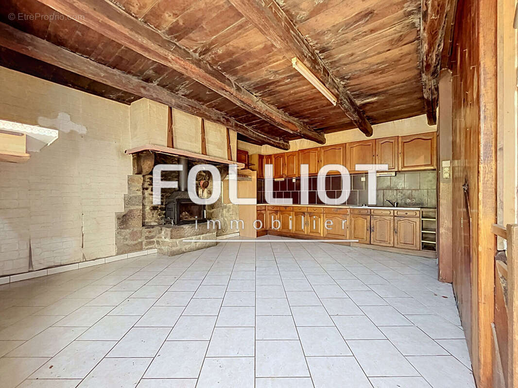 A VENDRE, Maison 4 pièces à vendre à Saint Laurent de Cuves - photo 3