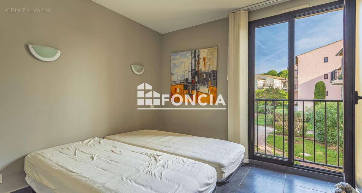 Appartement à SIX-FOURS-LES-PLAGES