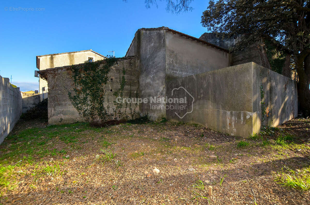 Maison à SORGUES