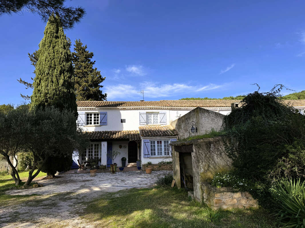 Maison à BAGNOLS-SUR-CEZE