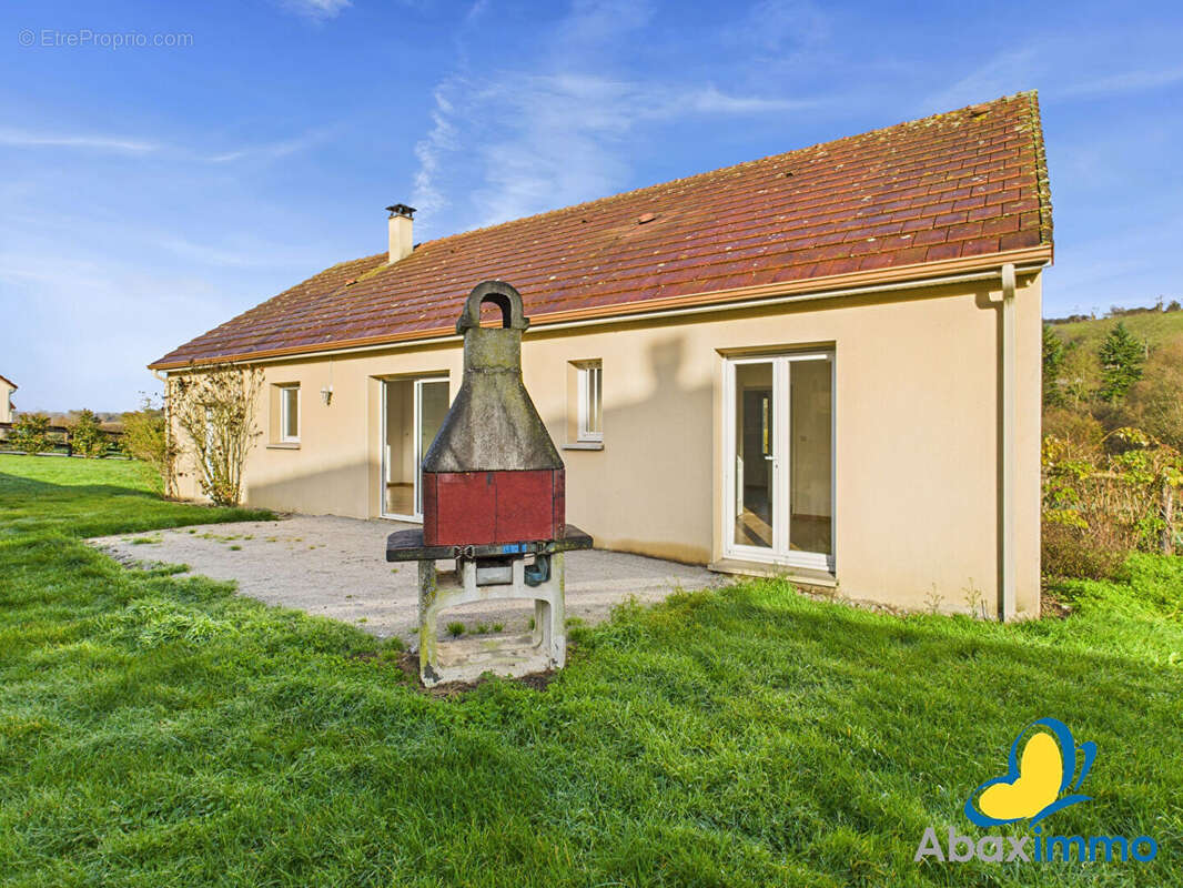 Maison à SAINT-EVROULT-DE-MONTFORT