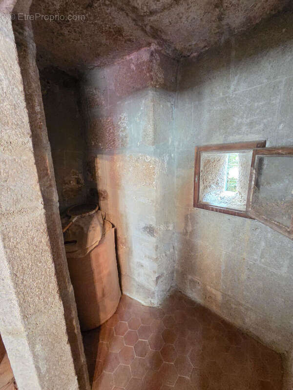 Maison à EYMOUTIERS
