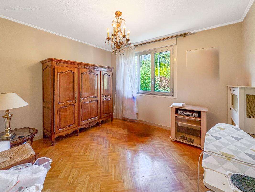 Appartement à MANDELIEU-LA-NAPOULE