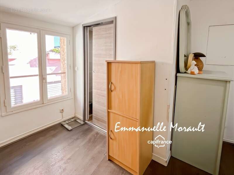 Appartement à BAGNOLS-EN-FORET