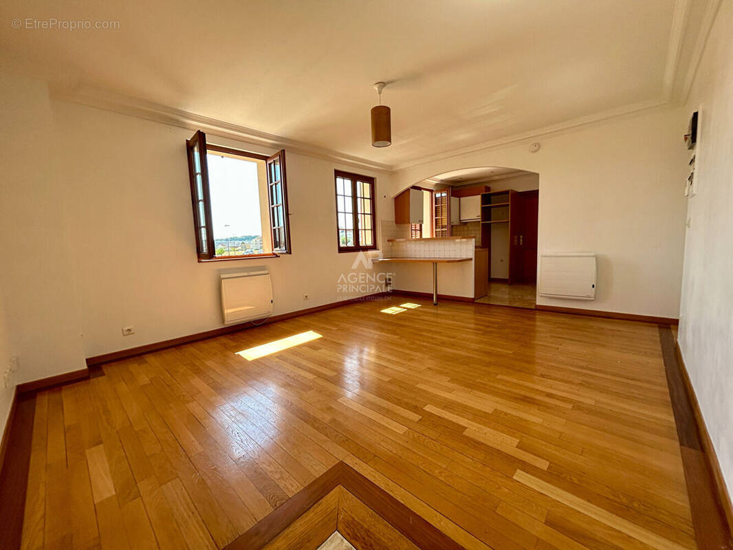 Appartement à CARRIERES-SOUS-POISSY