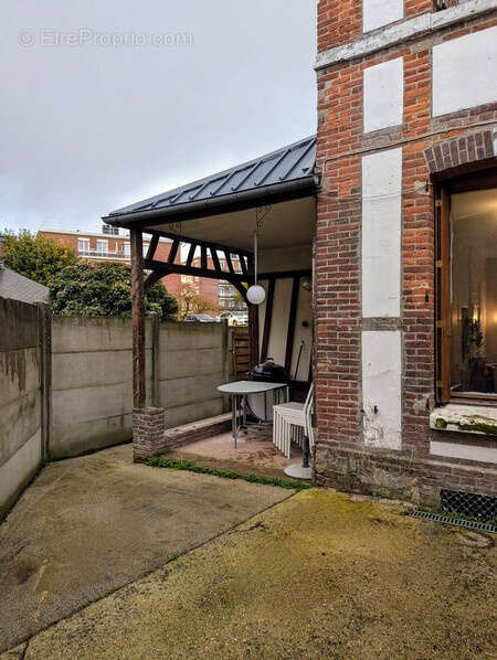 Maison à NEUFCHATEL-EN-BRAY