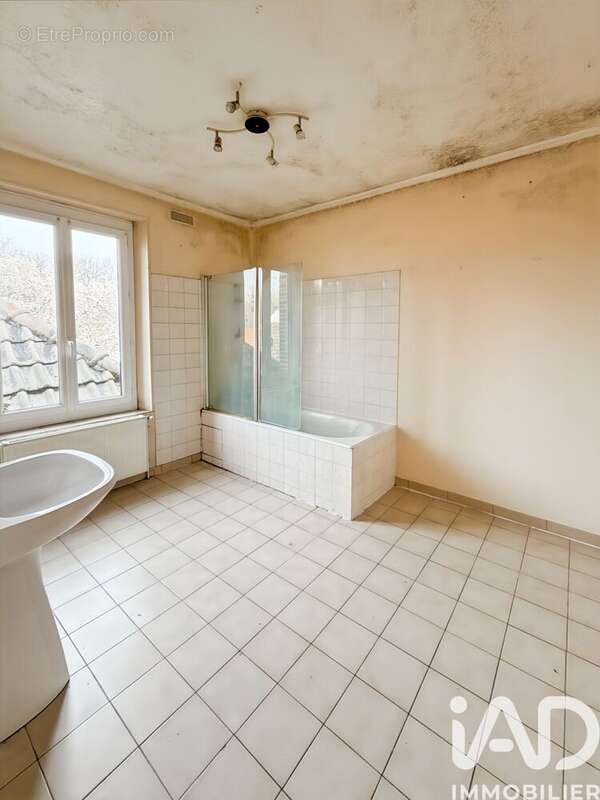 Maison 115 m² à Gy-Les-Nonains  - photo 9