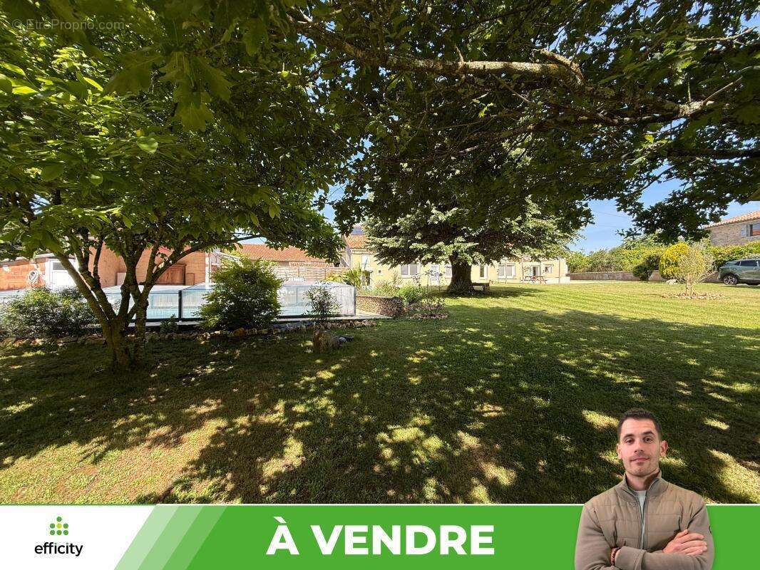 Maison à GENOUILLE