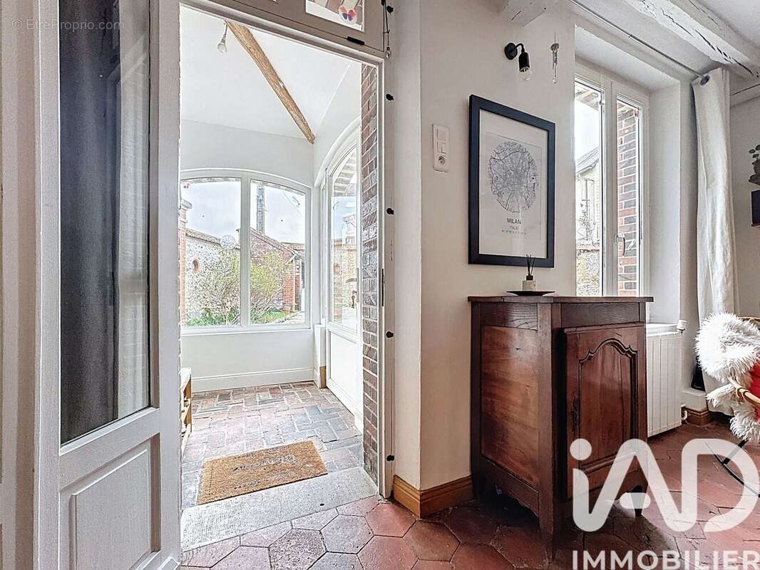 Maison 150 m² à Beville-Le-Comte  - photo 7
