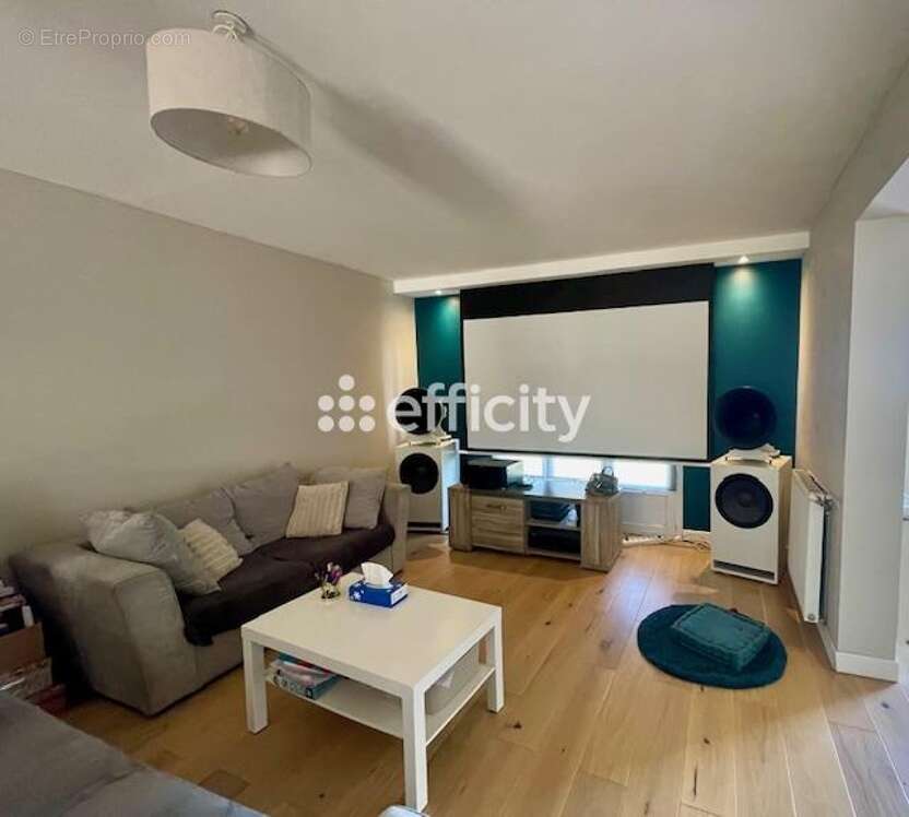 Maison à SAINT-MAURICE-L'EXIL