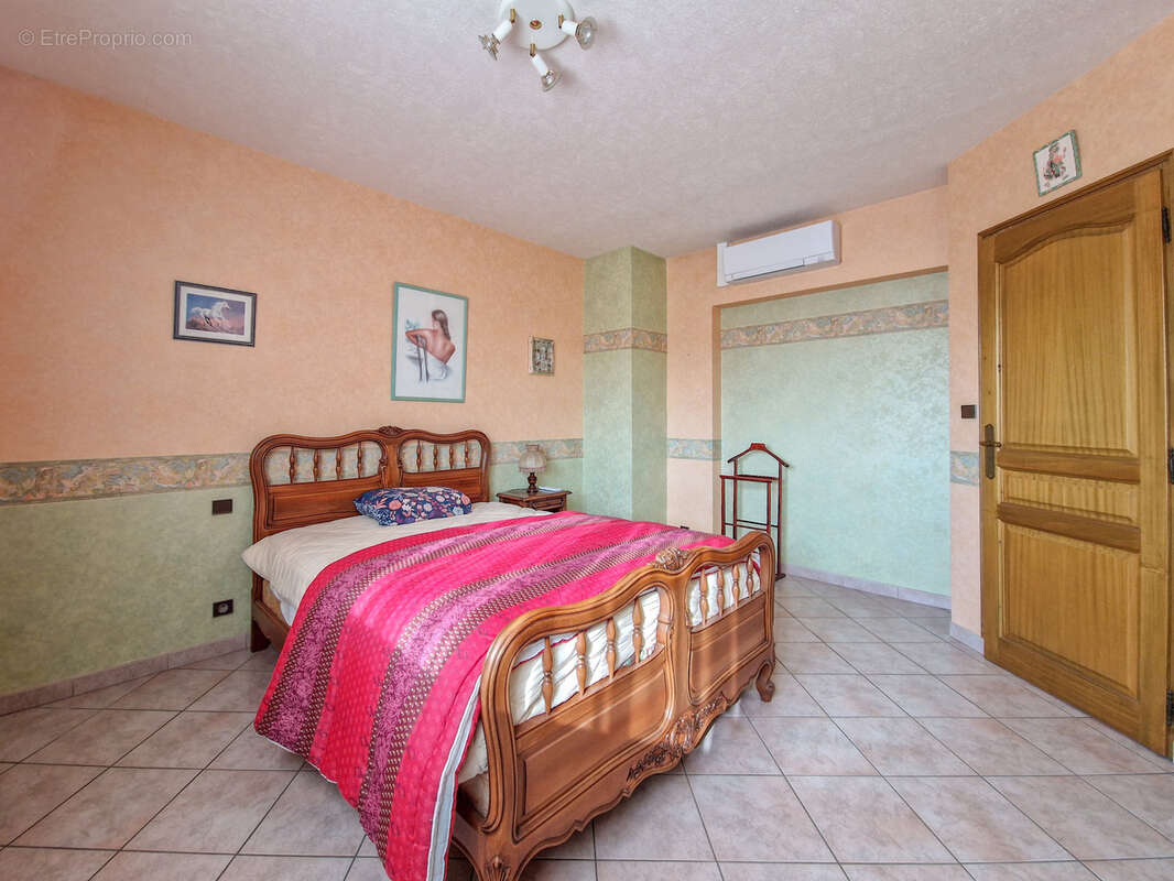 Maison à SAINT-JEAN-DE-MOIRANS