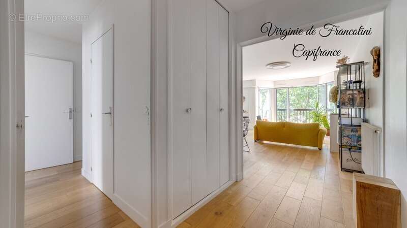 Appartement à PARIS-10E