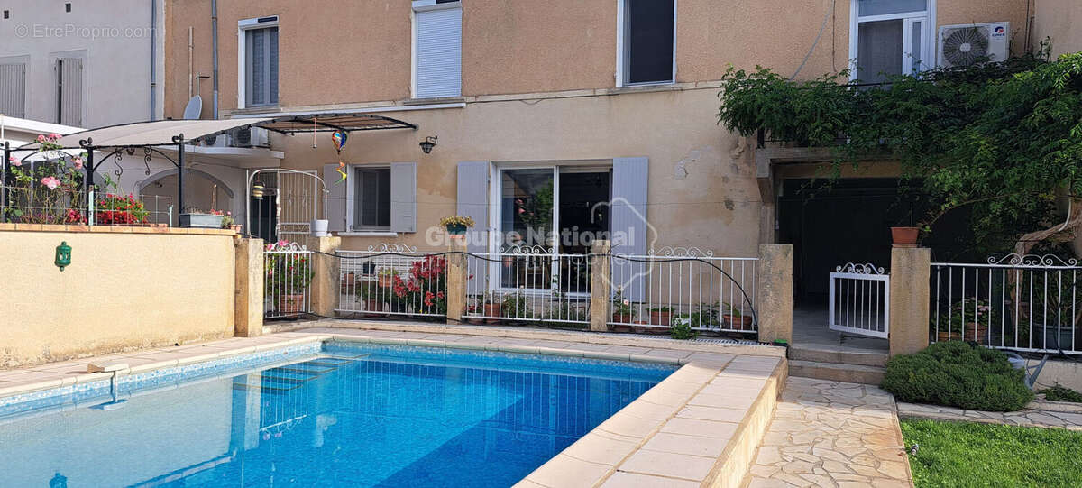 Maison à SORGUES