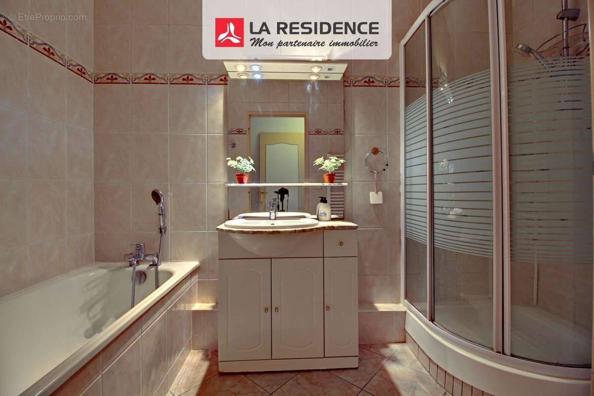 Appartement à LES MUREAUX