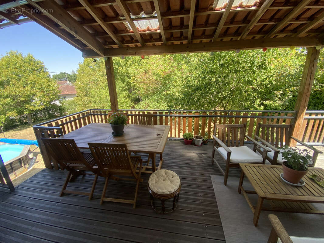Maison de 195m2 avec jardin, garage à vendre à  Pavie - photo 2