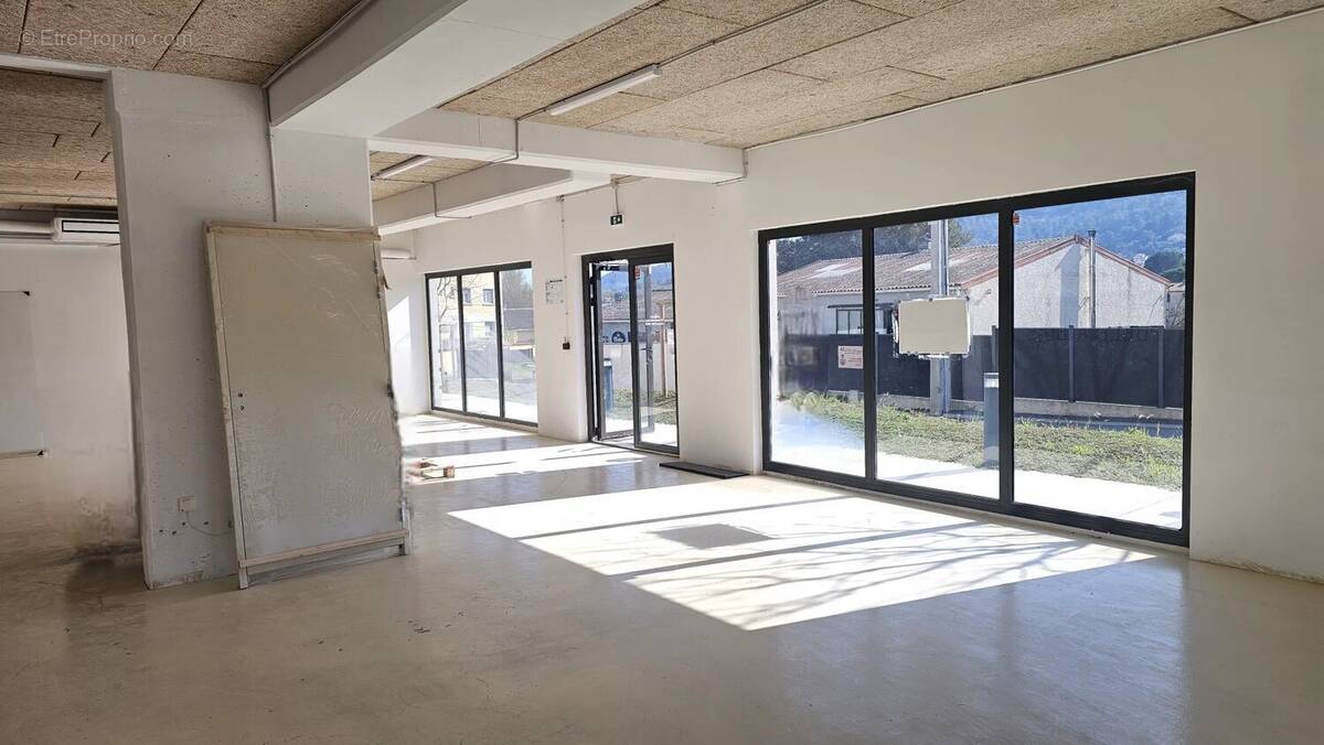 Commerce à LE BEAUSSET