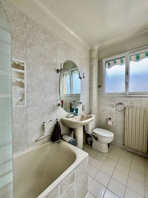 Appartement à ASNIERES-SUR-SEINE
