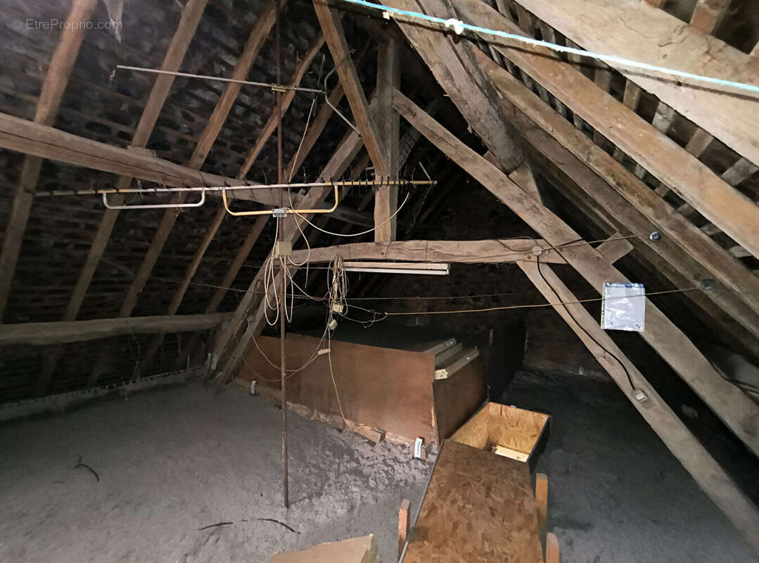 CREUSE- Près de La Souterraine- Maison de 4 chambres avec jardin - photo 12